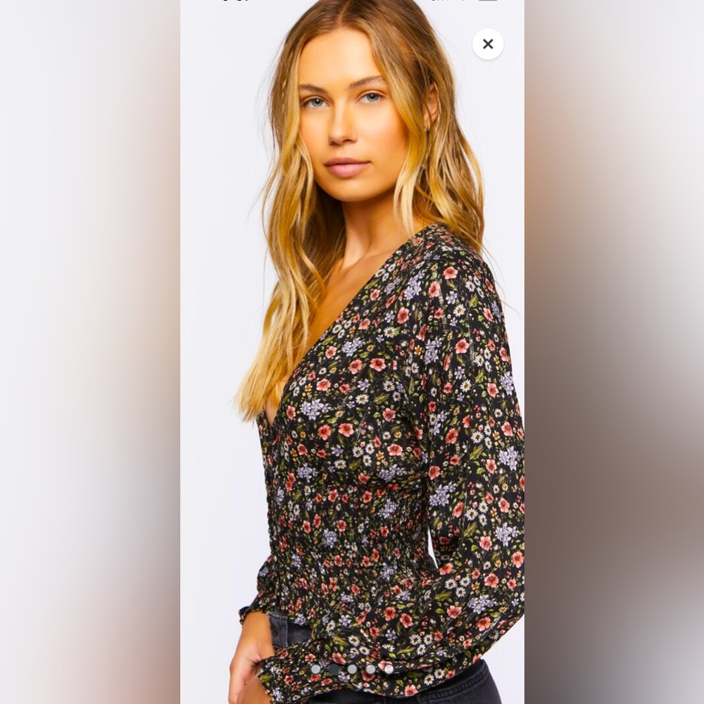 NWOT Out of stock Floral print peasant sleeve top